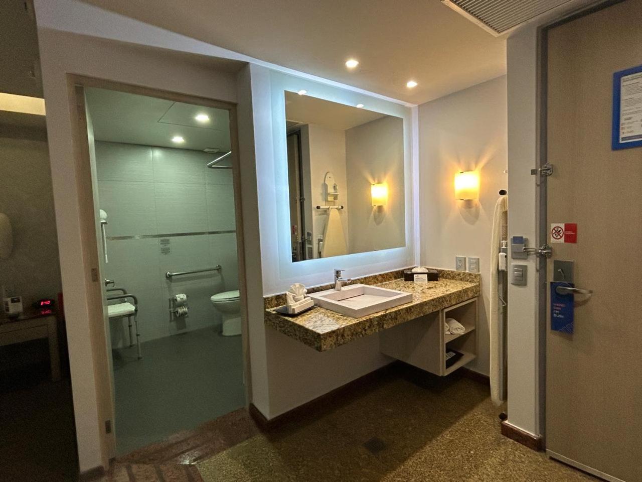 Holiday Inn Express Mexico- Toreo By Ihg Exteriör bild